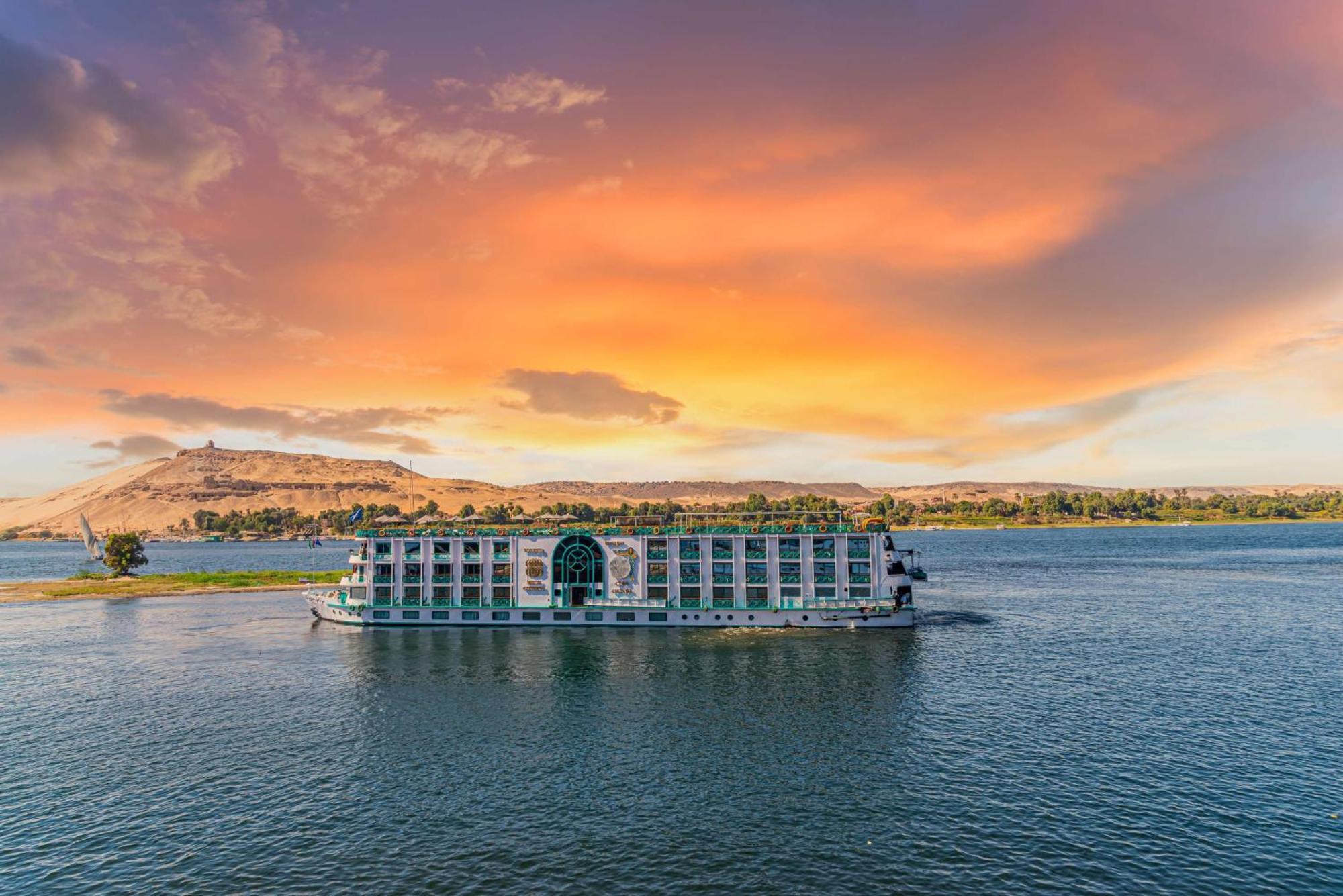 Отель Sonesta Moon Goddess Cruise - From Aswan To Luxor - 03 & 07 Nights Every Friday Экстерьер фото